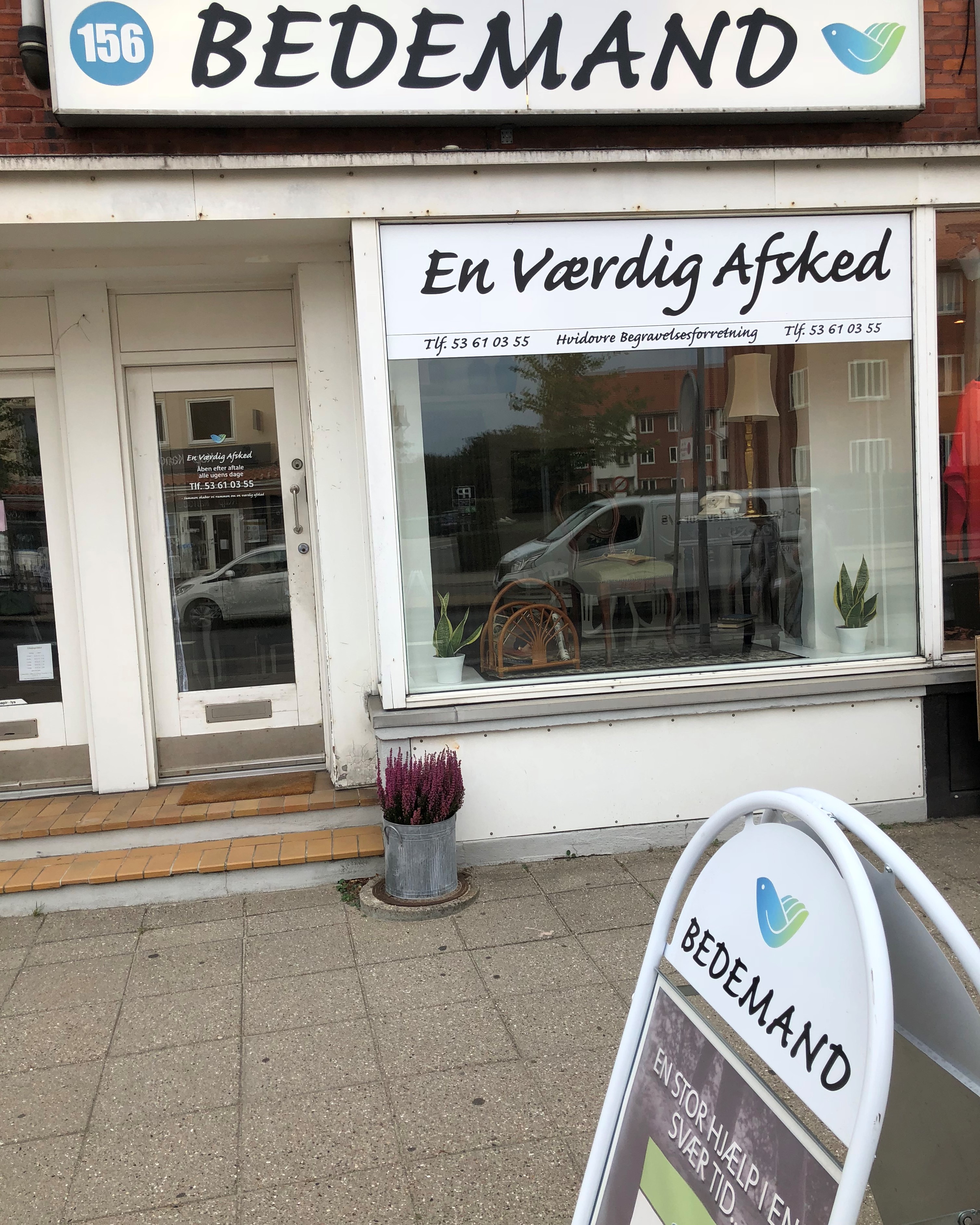 En Værdig Afsked